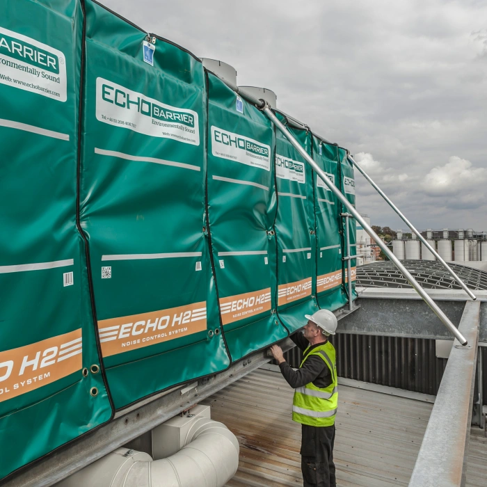 Bariera acustica pentru garduri organizare de santier - EchoBarrier HT3.5