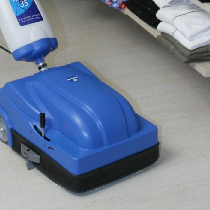 Masina de curatat semi-profesionala TurboLava Facile 35