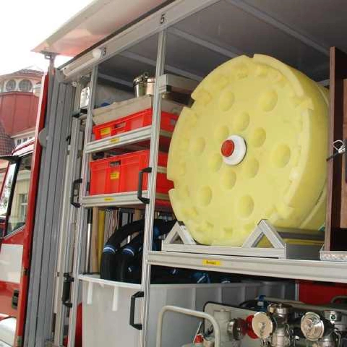 KIT de urgenta scurgeri uleiuri - 306 Litri