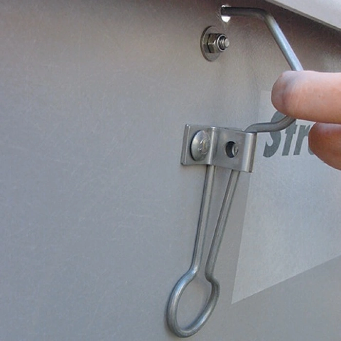 Container pentru material antiderapant