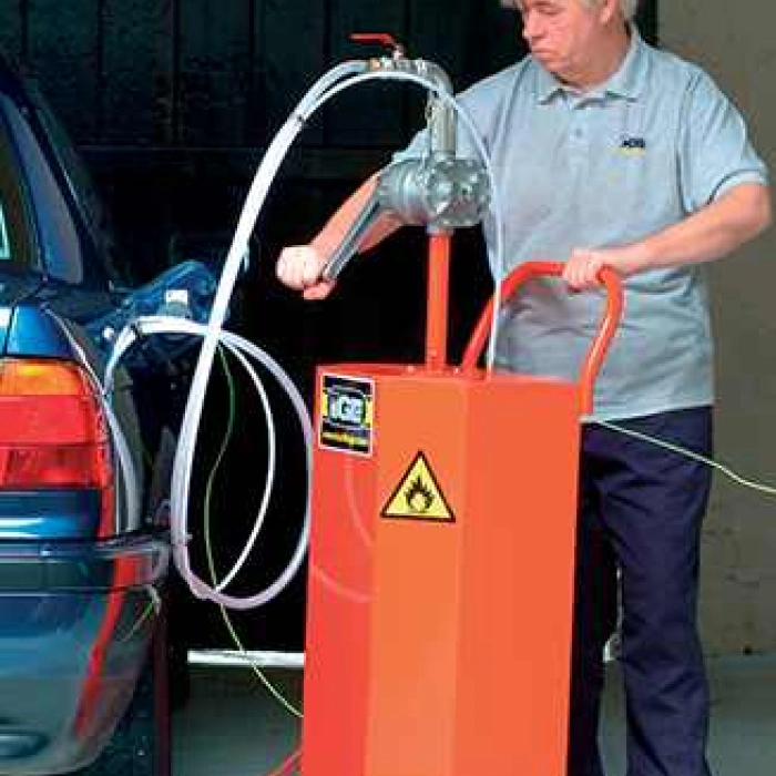 Recuperator combustibil din rezervor