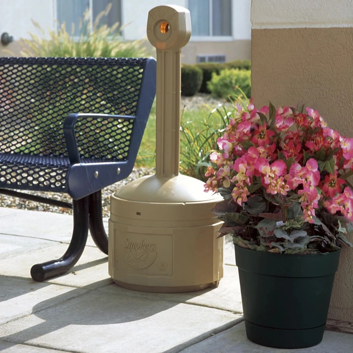 Scrumiera stradala Henry - negru