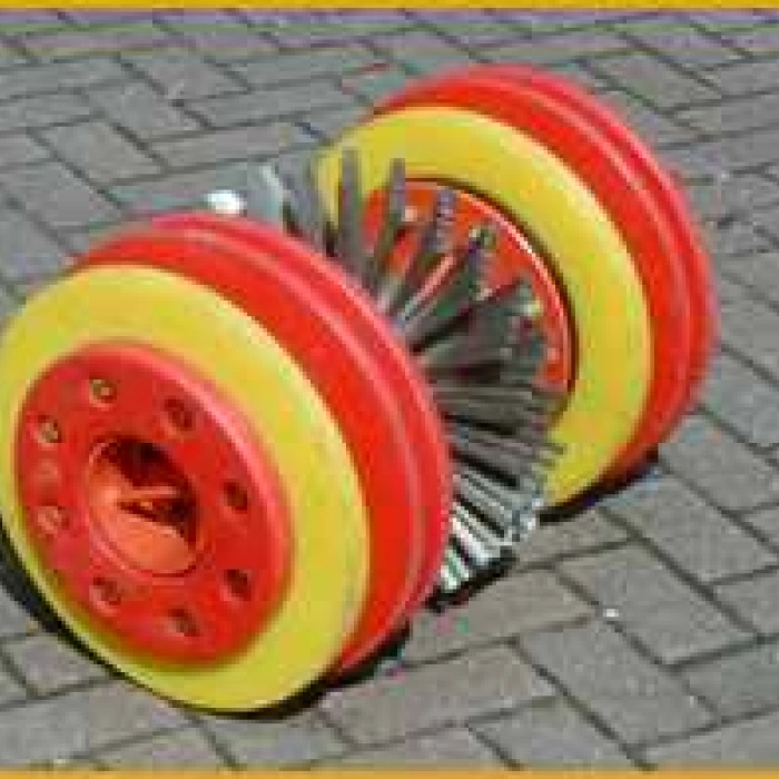 Pig de curatare cu perii